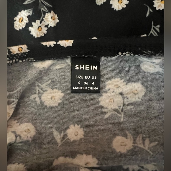 SHEIN Crop Top and Flower Skirt Set - Picture 5 of 7
